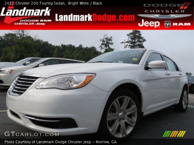 2012 Chrysler 200 Touring Sedan in Bright White