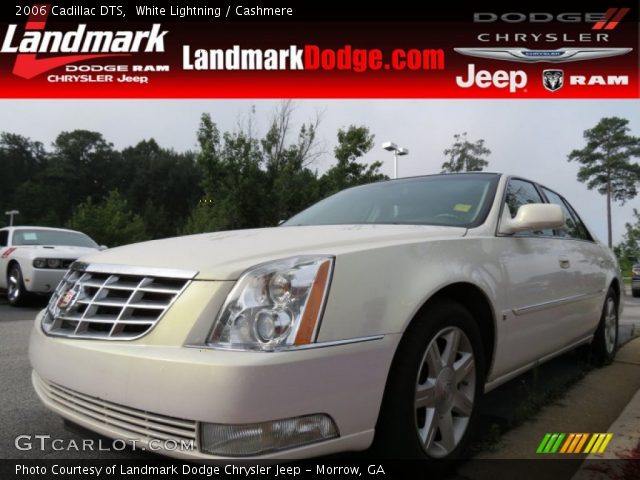 2006 Cadillac DTS  in White Lightning