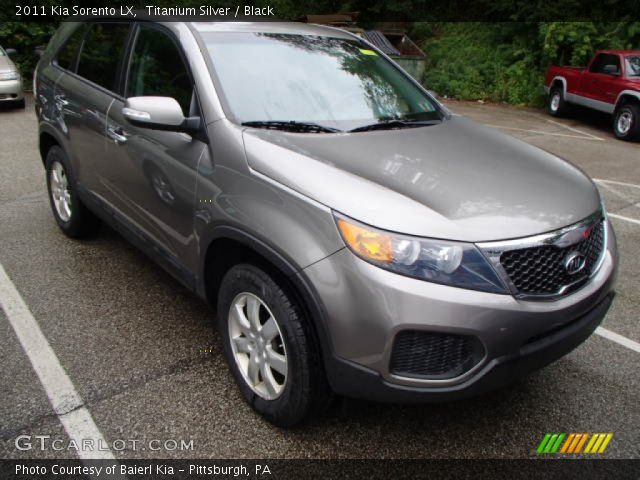 2011 Kia Sorento LX in Titanium Silver