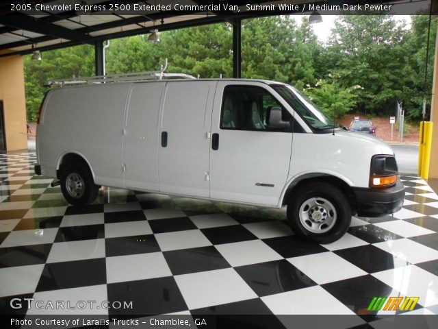2005 Chevrolet Express 2500 Extended Commercial Van in Summit White