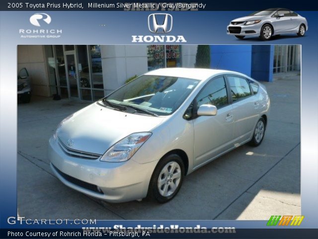 2005 Toyota Prius Hybrid in Millenium Silver Metallic