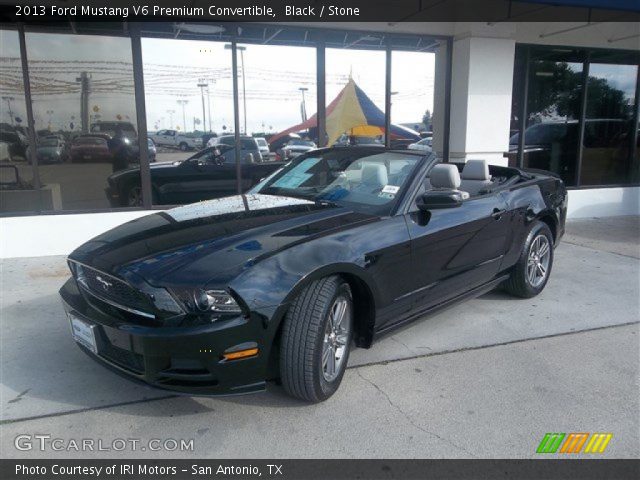 2013 Ford Mustang V6 Premium Convertible in Black
