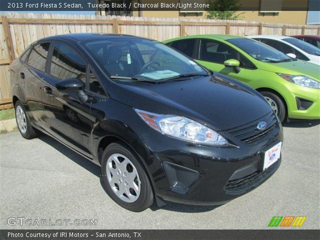 2013 Ford Fiesta S Sedan in Tuxedo Black