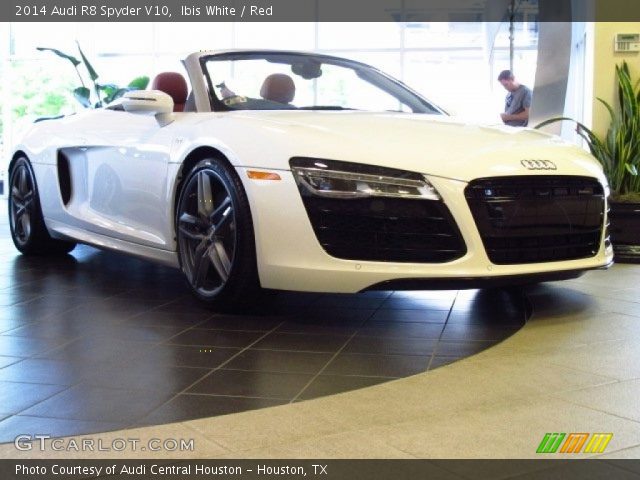 2014 Audi R8 Spyder V10 in Ibis White