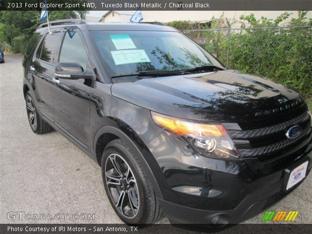 2013 Ford Explorer Sport 4WD in Tuxedo Black Metallic
