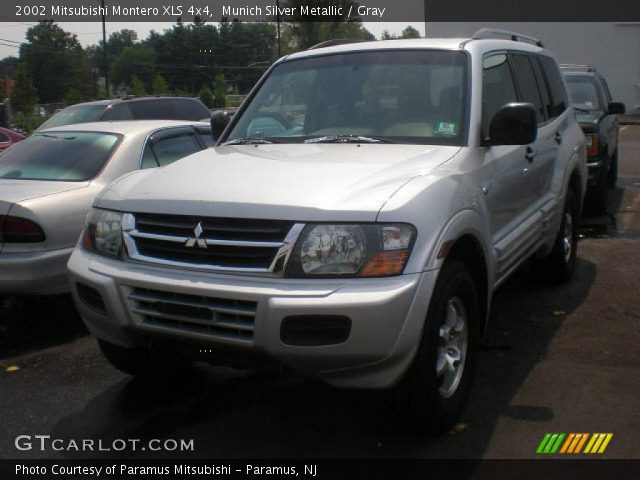 2002 Mitsubishi Montero XLS 4x4 in Munich Silver Metallic