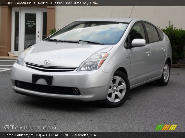 2006 Toyota Prius Hybrid in Classic Silver Metallic