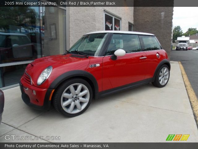 2005 Mini Cooper S Hardtop in Chili Red