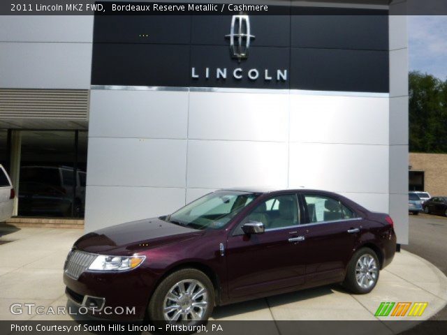 2011 Lincoln MKZ FWD in Bordeaux Reserve Metallic