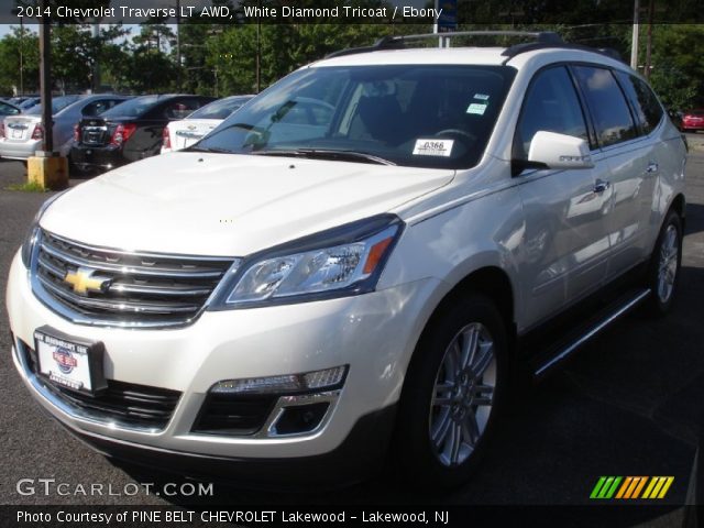 2014 Chevrolet Traverse LT AWD in White Diamond Tricoat