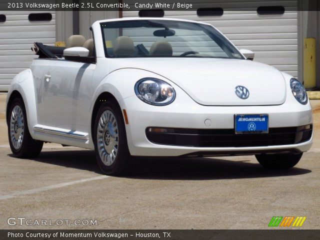 2013 Volkswagen Beetle 2.5L Convertible in Candy White