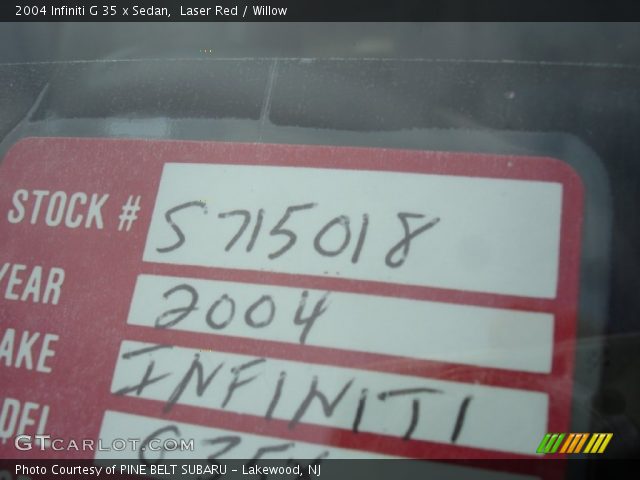 2004 Infiniti G 35 x Sedan in Laser Red