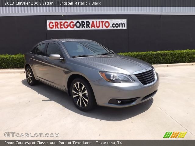 2013 Chrysler 200 S Sedan in Tungsten Metallic