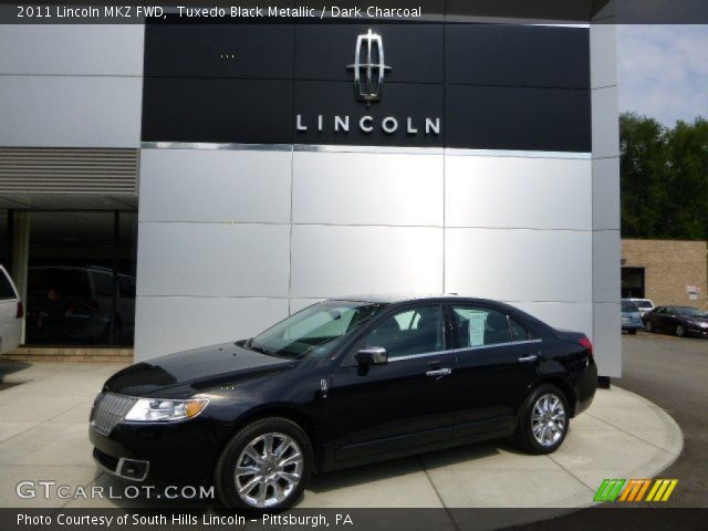 2011 Lincoln MKZ FWD in Tuxedo Black Metallic