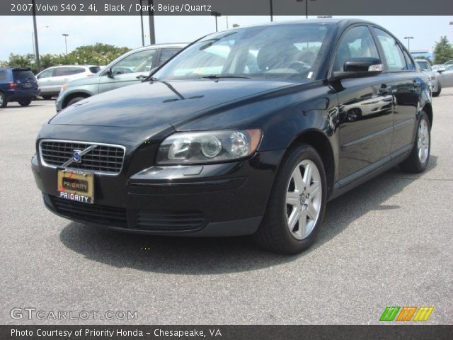 2007 Volvo S40 2.4i in Black