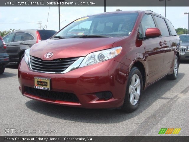 2011 Toyota Sienna LE in Salsa Red Pearl