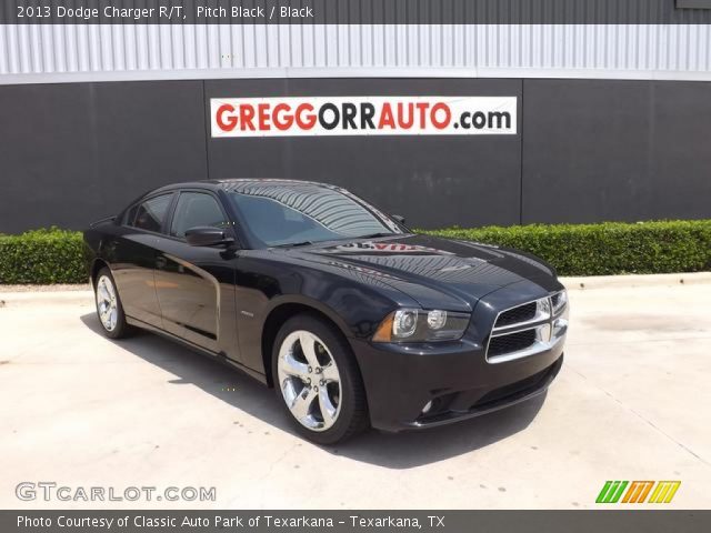 2013 Dodge Charger R/T in Pitch Black