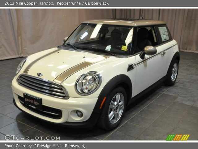 2013 Mini Cooper Hardtop in Pepper White