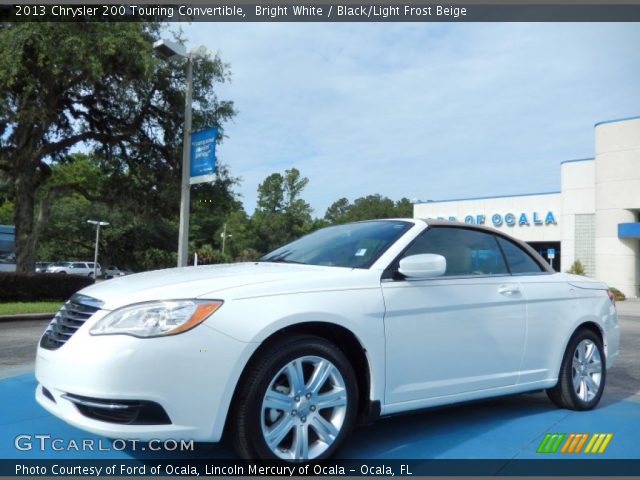 2013 Chrysler 200 Touring Convertible in Bright White