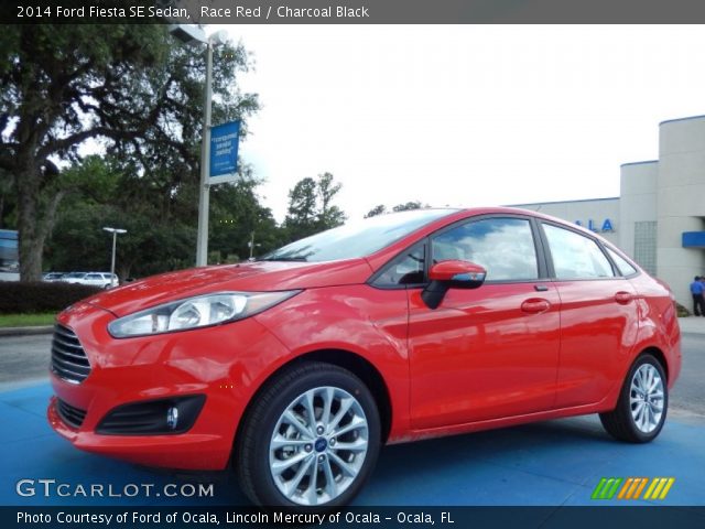 2014 Ford Fiesta SE Sedan in Race Red