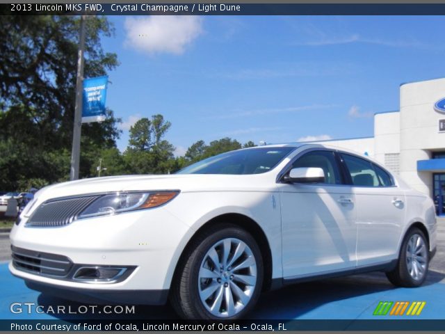 2013 Lincoln MKS FWD in Crystal Champagne