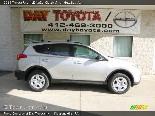 2013 Toyota RAV4 LE AWD in Classic Silver Metallic