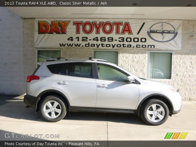 2013 Toyota RAV4 XLE AWD in Classic Silver Metallic