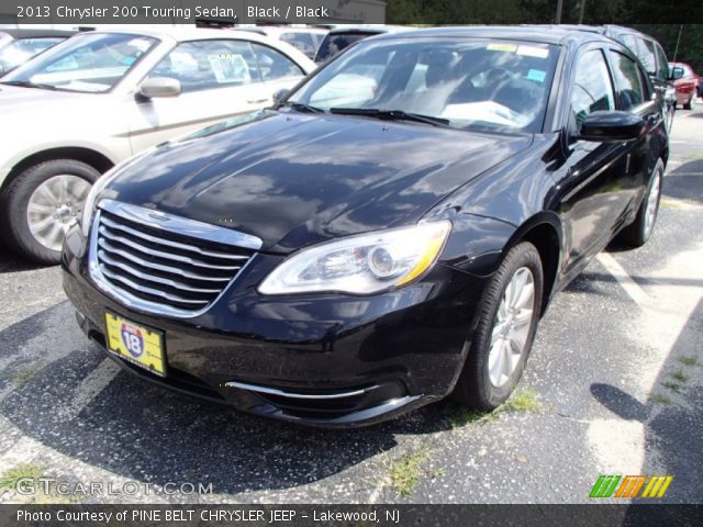 2013 Chrysler 200 Touring Sedan in Black