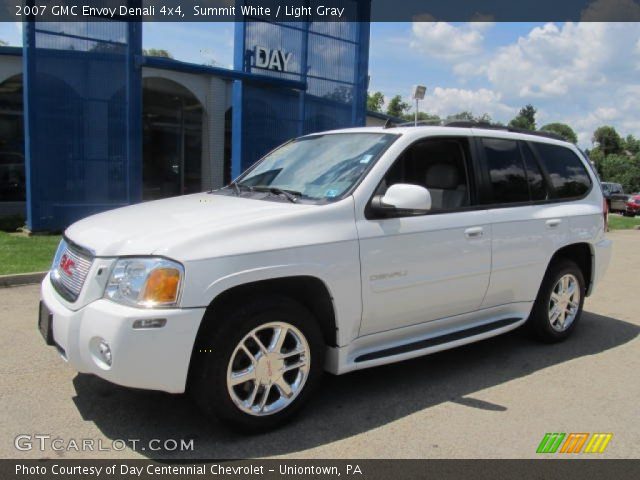 2007 GMC Envoy Denali 4x4 in Summit White