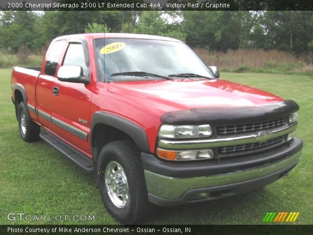 2000 Chevrolet Silverado 2500 LT Extended Cab 4x4 in Victory Red