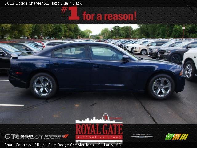 2013 Dodge Charger SE in Jazz Blue