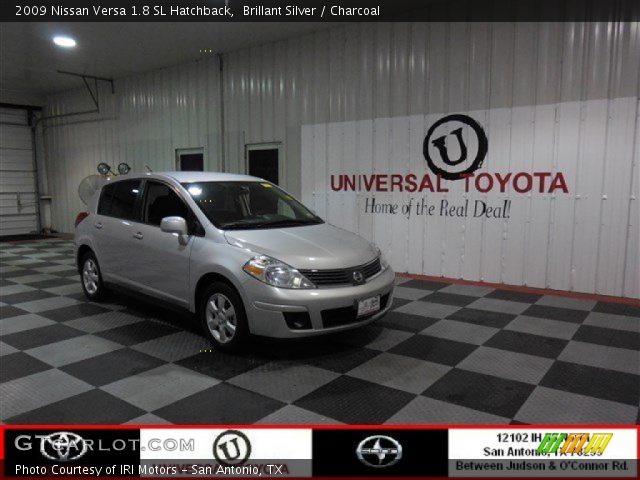 2009 Nissan Versa 1.8 SL Hatchback in Brillant Silver