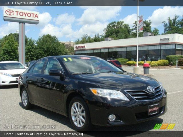 2011 Toyota Camry XLE V6 in Black