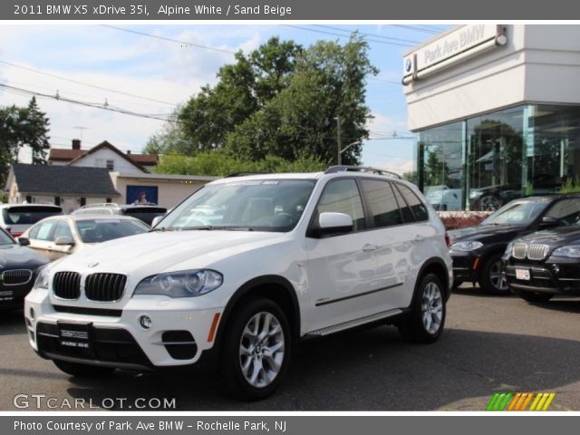 2011 BMW X5 xDrive 35i in Alpine White