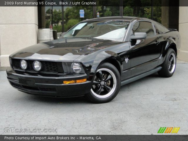 2009 Ford Mustang V6 Coupe in Black