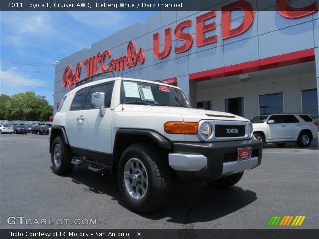 2011 Toyota FJ Cruiser 4WD in Iceberg White