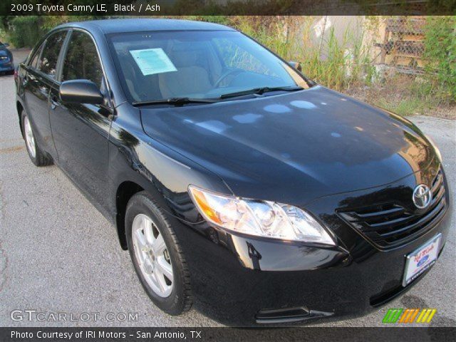 2009 Toyota Camry LE in Black