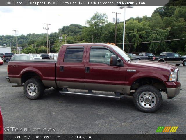 2007 Ford F250 Super Duty XLT Crew Cab 4x4 in Dark Toreador Red Metallic