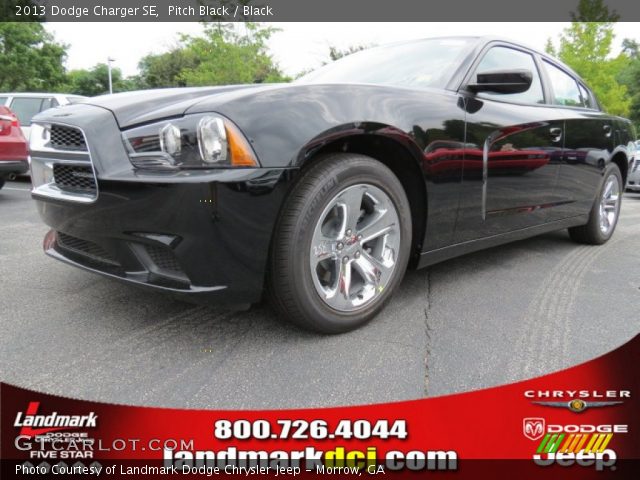 2013 Dodge Charger SE in Pitch Black