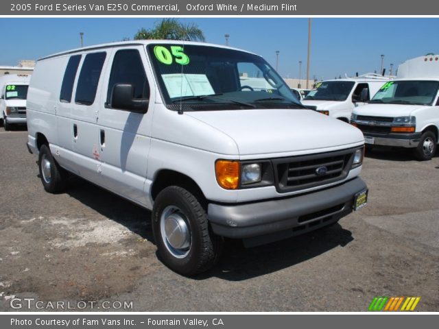 2005 Ford E Series Van E250 Commercial in Oxford White