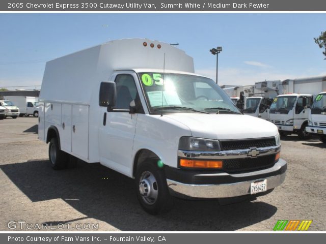 2005 Chevrolet Express 3500 Cutaway Utility Van in Summit White