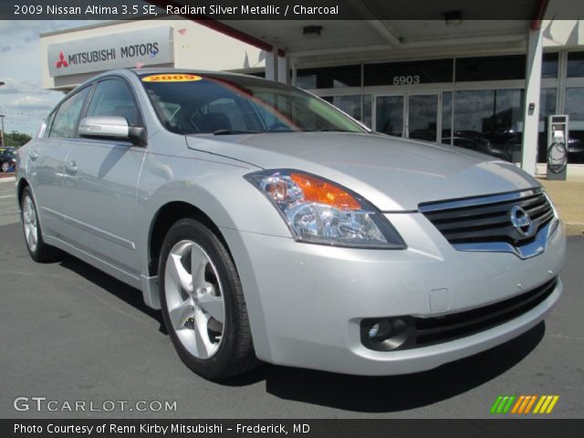 2009 Nissan Altima 3.5 SE in Radiant Silver Metallic