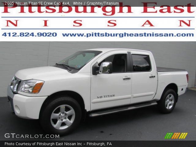 2005 Nissan Titan SE Crew Cab 4x4 in White