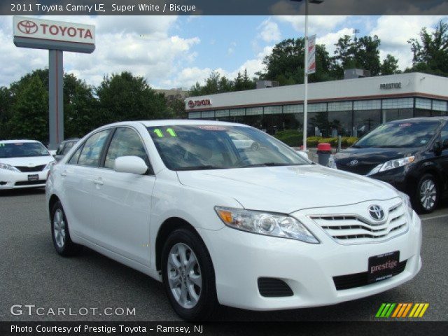 2011 Toyota Camry LE in Super White