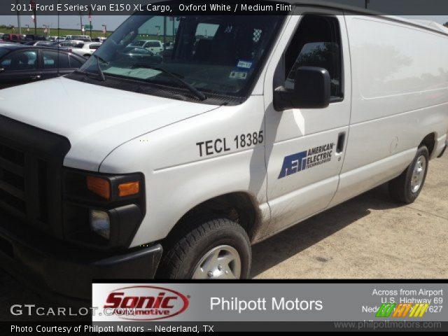 2011 Ford E Series Van E150 XL Cargo in Oxford White