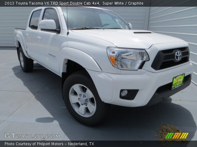 2013 Toyota Tacoma V6 TRD Sport Double Cab 4x4 in Super White