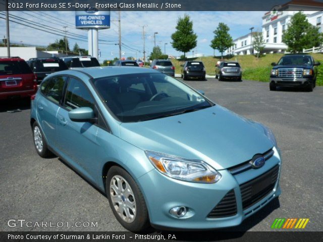 2012 Ford Focus SE 5-Door in Frosted Glass Metallic