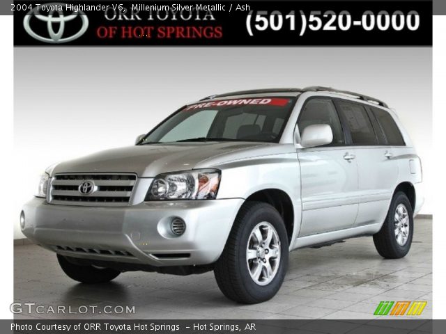 2004 Toyota Highlander V6 in Millenium Silver Metallic