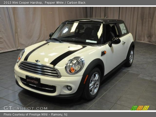 2013 Mini Cooper Hardtop in Pepper White