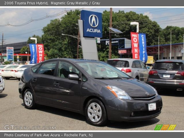 2006 Toyota Prius Hybrid in Magnetic Gray Metallic